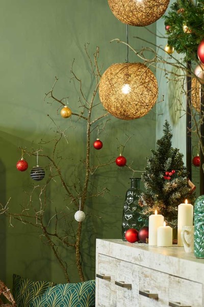 Recursos naturais na decoração de Natal Conforama