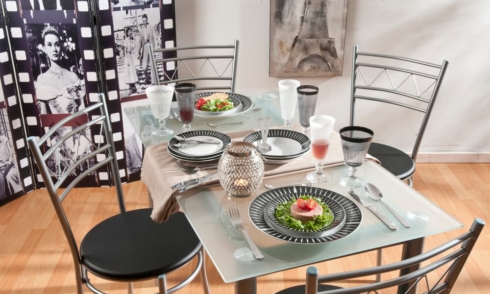 cozinha open space: conjunto mesa e 4 cadeiras de cozinha MILAN
