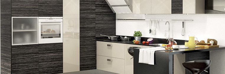 Cozinha em duas cores: 5 ideias de combinações para a sua casa