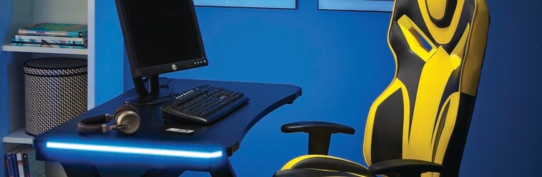 Como criar um quarto gamer pequeno, simples e confortável