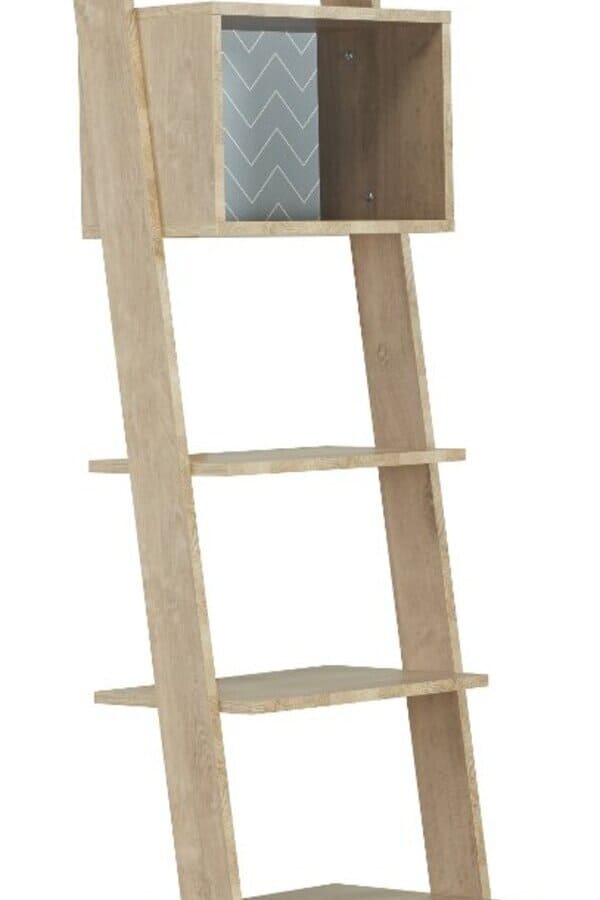 Use a criatividade ao escolher a sua sapateira vertical. A estante em escada LARVIK é uma opção estilosa para organizar os seus sapatos ideias-para-guardar-sapatos